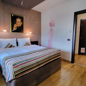 Penthouse Suite